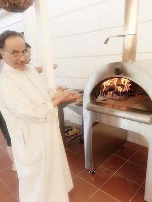 Lò nướng bánh pizza 4 bánh bằng thép không gỉ Lò nướng bánh pizza nướng bằng gỗ ngoài trời 900mm